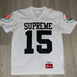 Must Have Vintage supreme jersey 💯 authentic